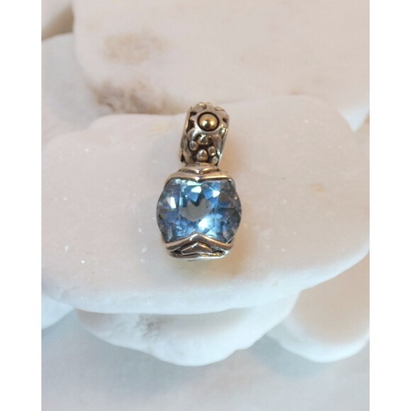 John Hardy Batu Sari 18K Yellow Gold Sterling Silver Blue Topaz Pendant w/ Bag - Picture 4 of 7